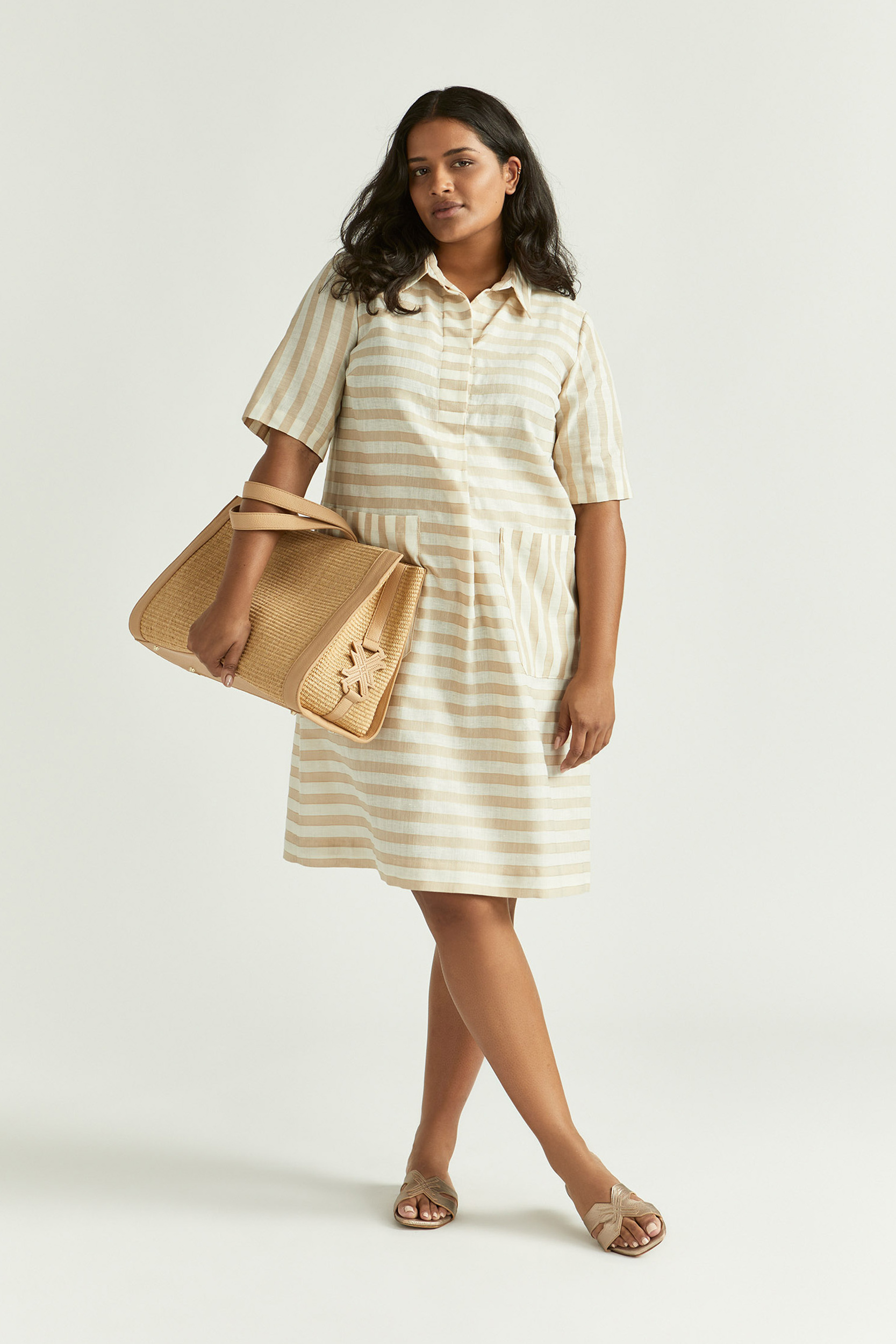 Robe courte rayée