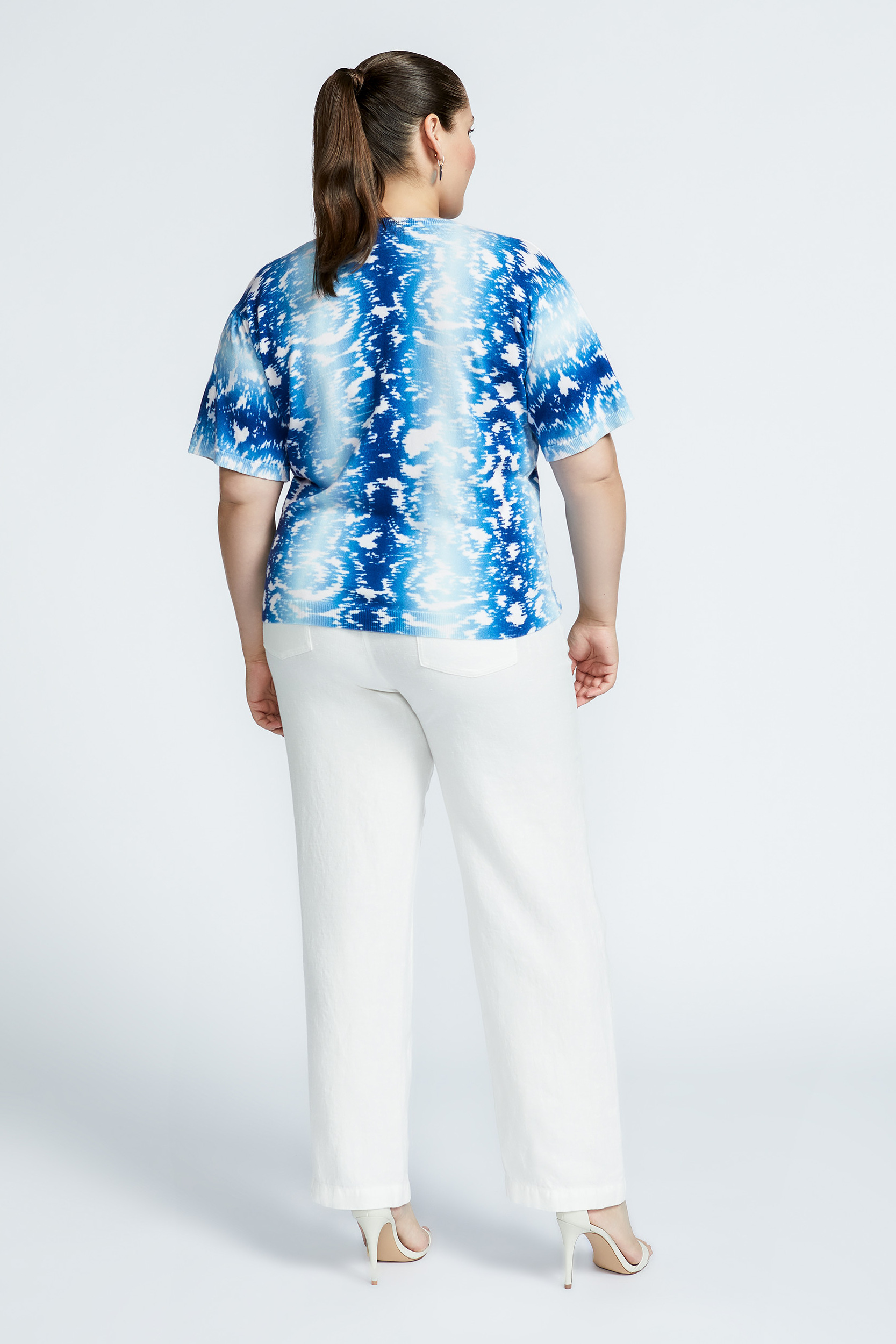 Oversized jumper with summery print