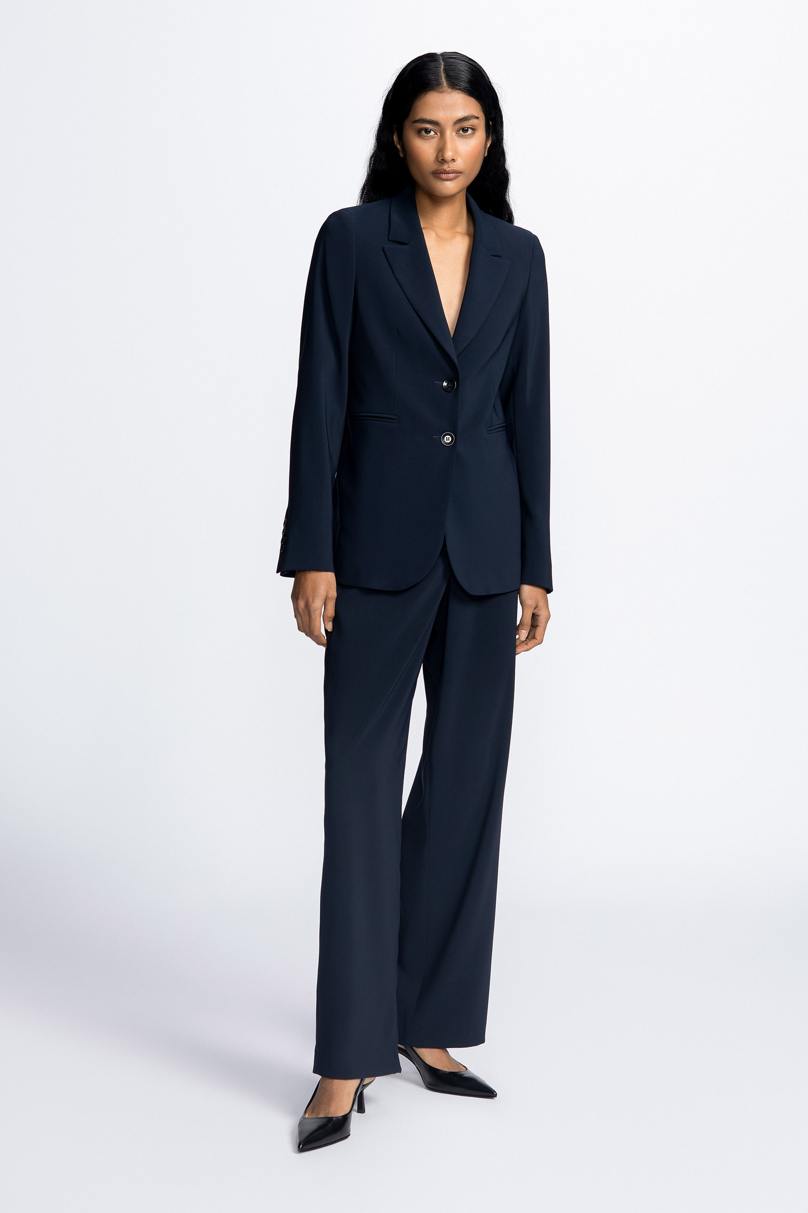 Tailored dark-blue wrinkle-free blazer