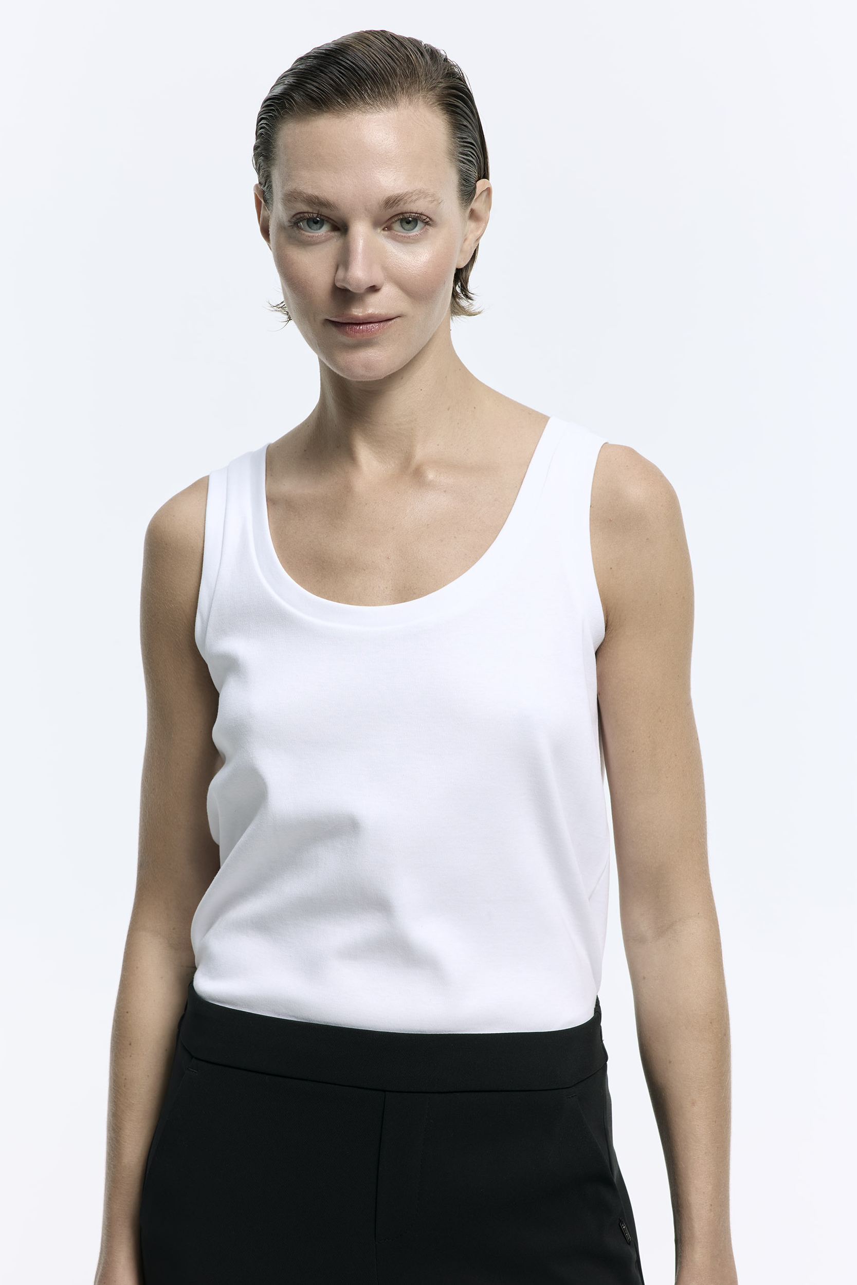 Top van organisch katoen