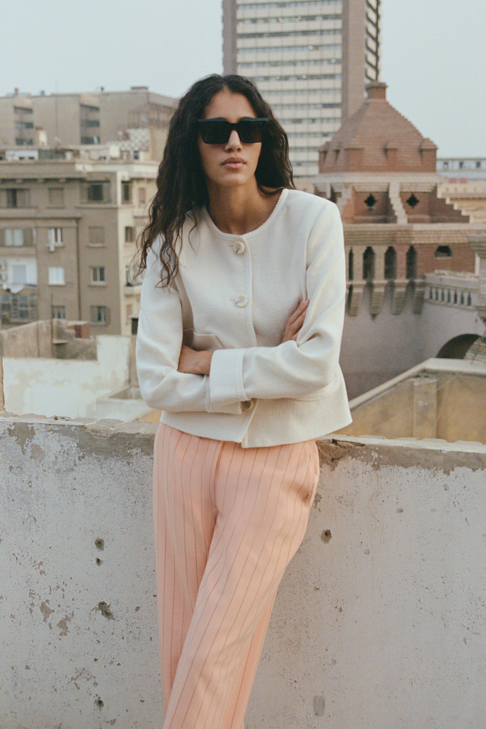 Recycleerbare bruine zonnebril