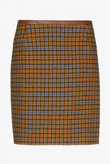 Short skirt in check print