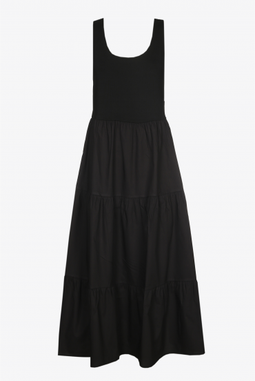 Lange zwarte jurk zonder mouwen