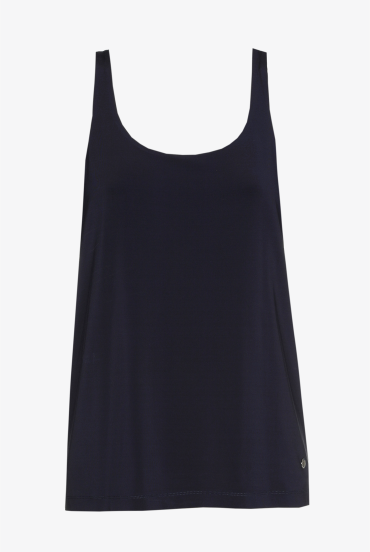 Sleeveless top with round neck