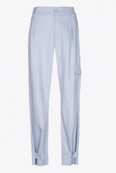 Light blue trousers with a side pocket