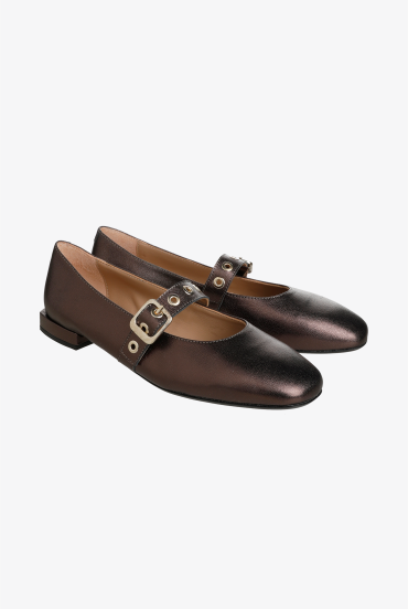 Ballet flats with buckle