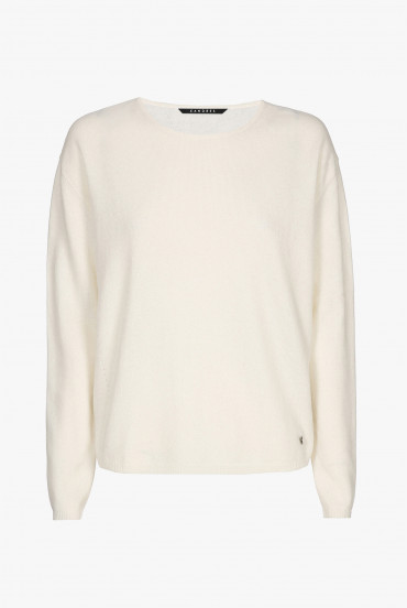 White cashmere jumper with a round neck