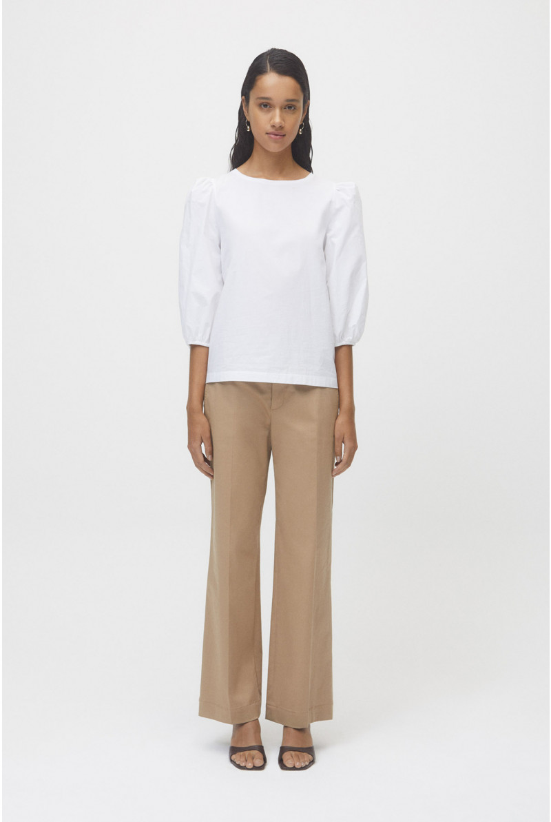 Beige summer trousers with wide legs