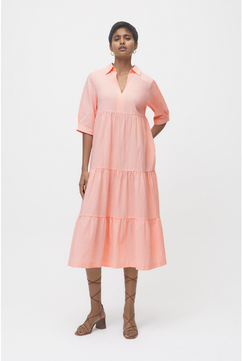 Long dress with Vichy checks in white and coral