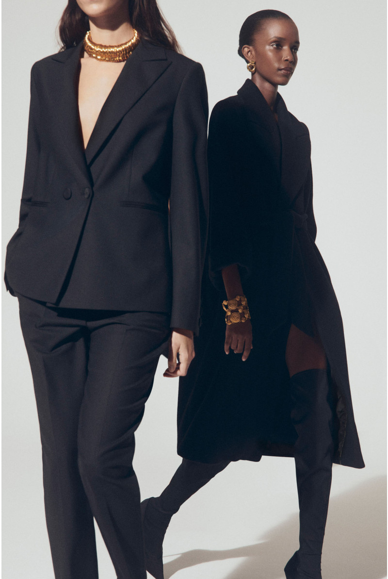 Blazer with lapel collar