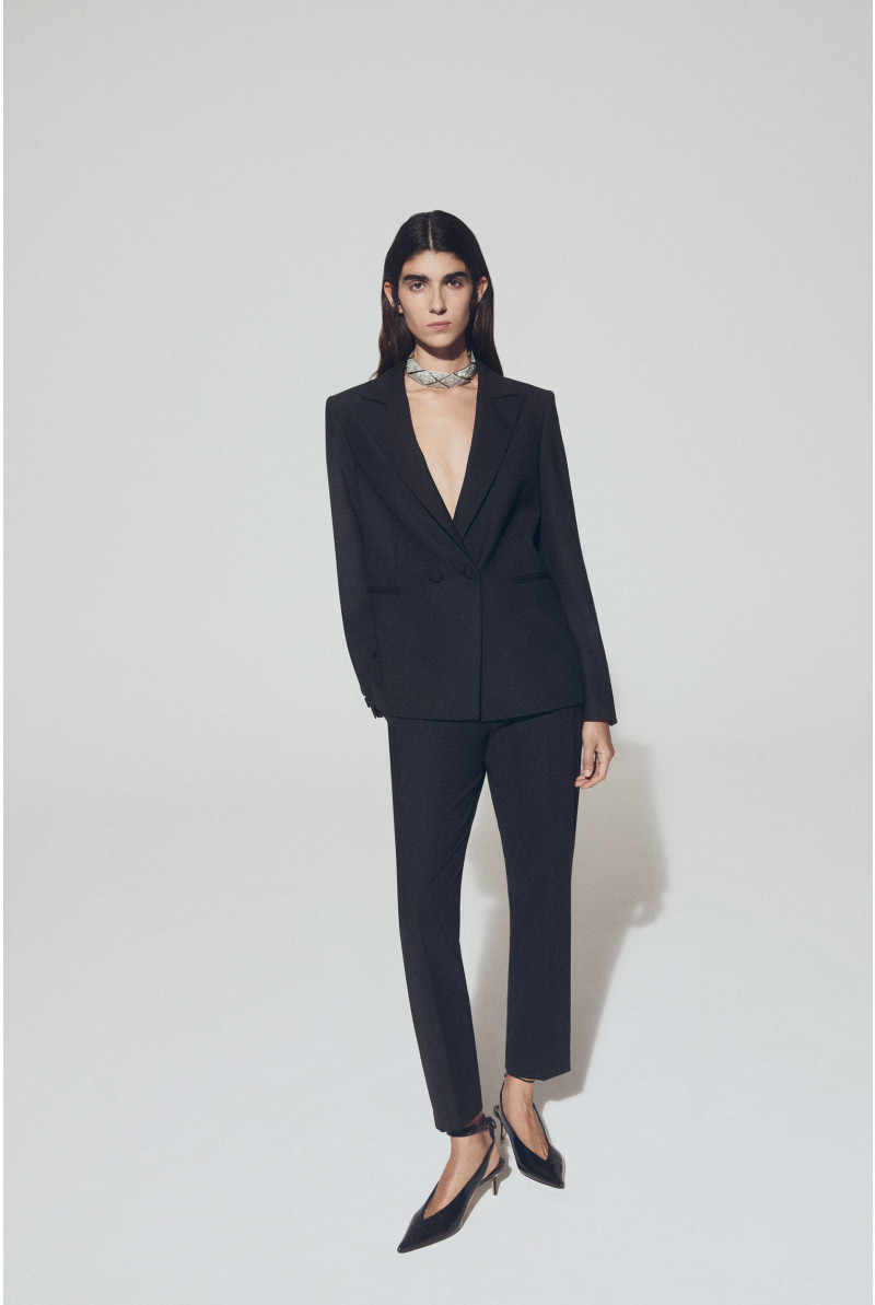 Blazer with lapel collar