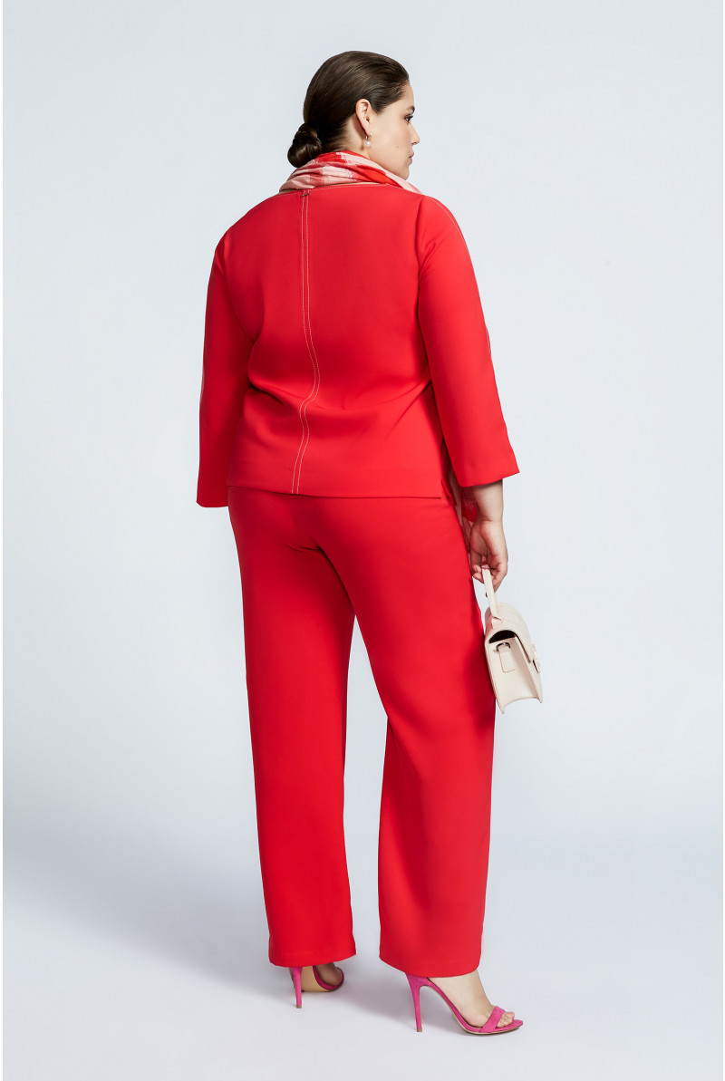 Trousers with elastic