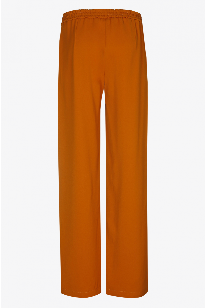 Trousers with elastic