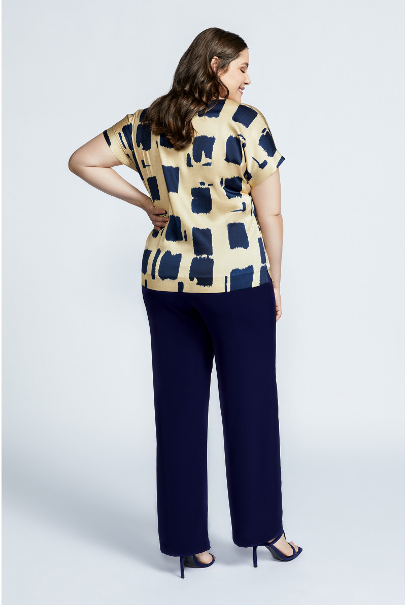 Trousers with elastic