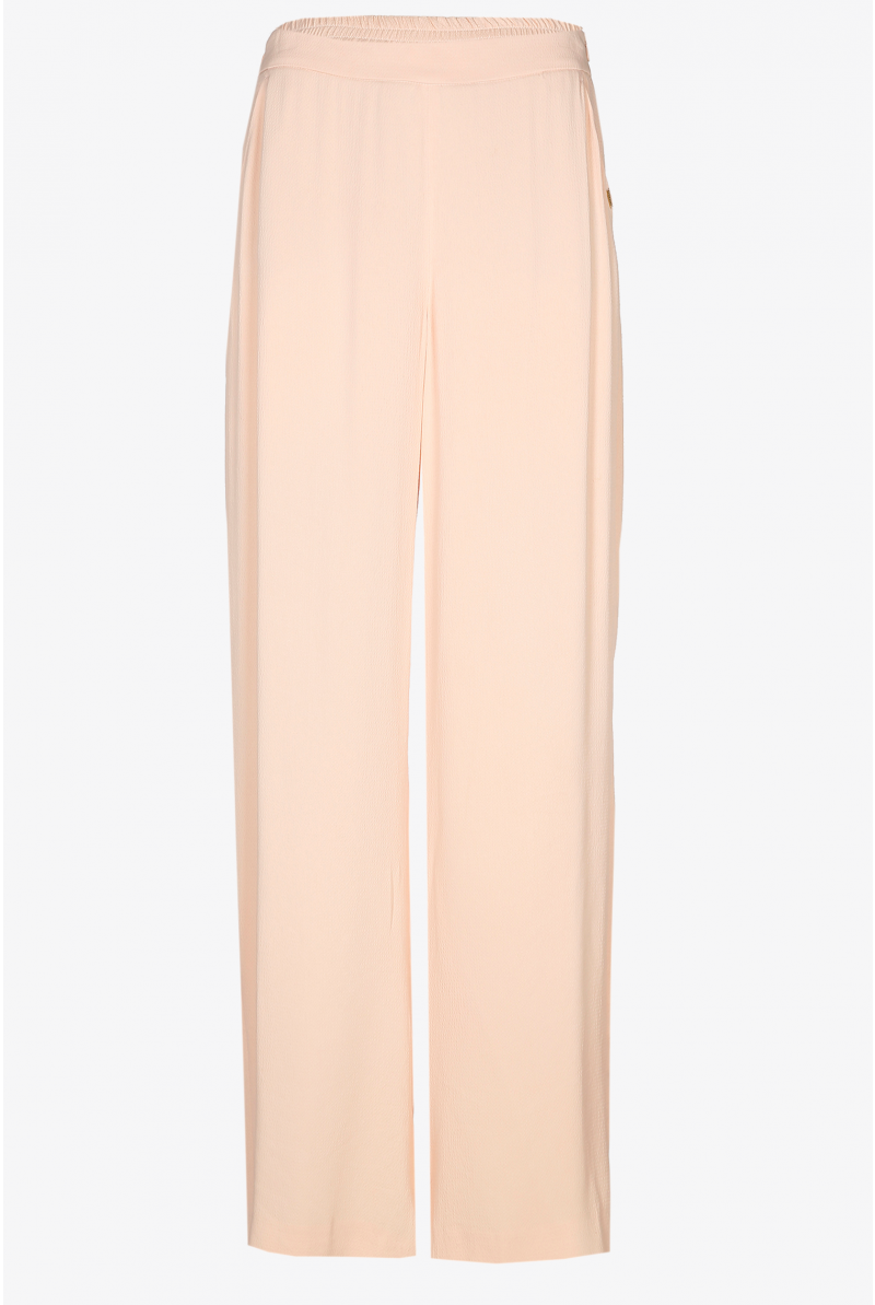 Trousers with wide legs