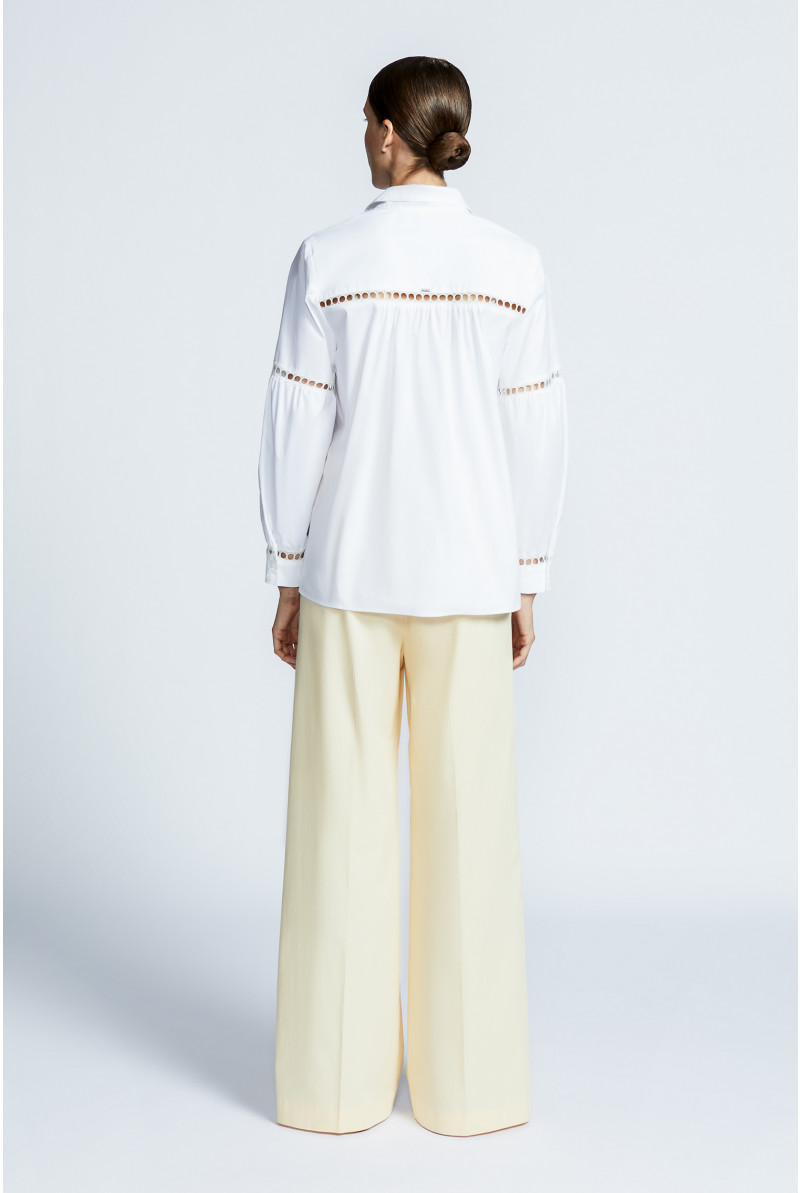 Blouse with shirt collar
