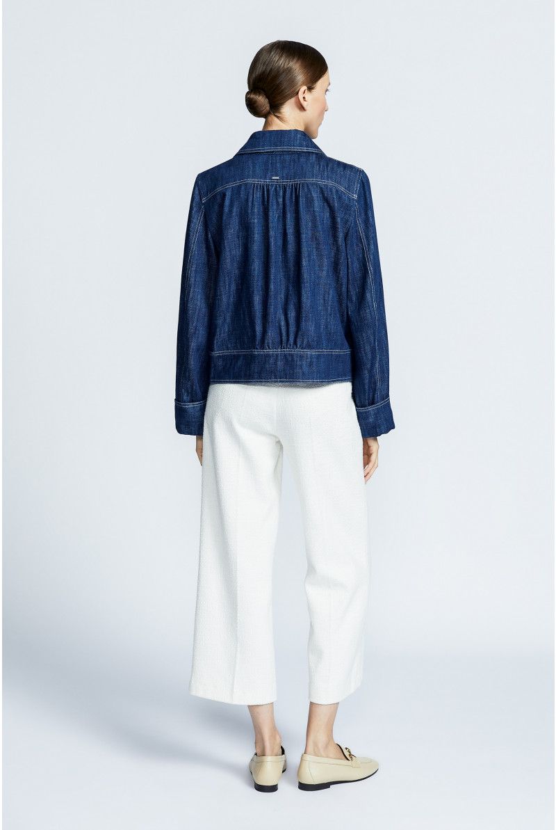 Korte jas in soepele jeansstof