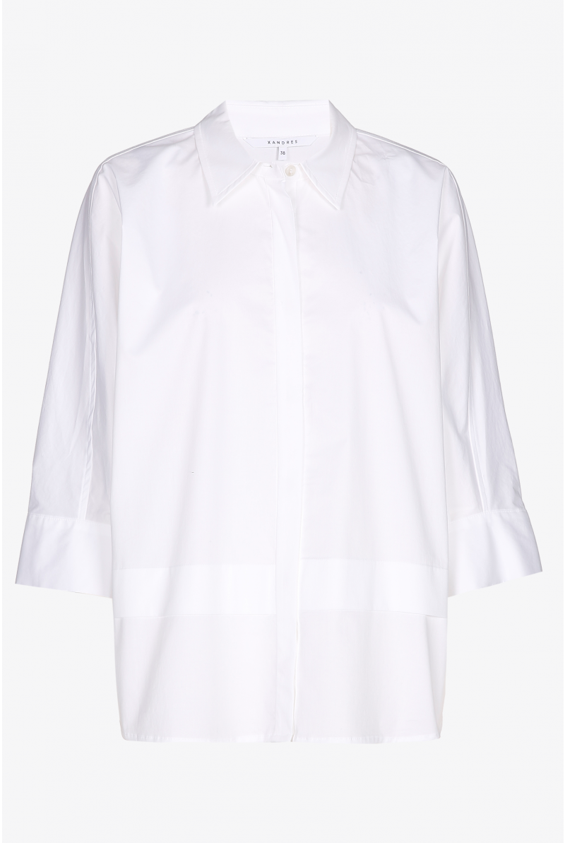 Oversized blouse with shirt collar