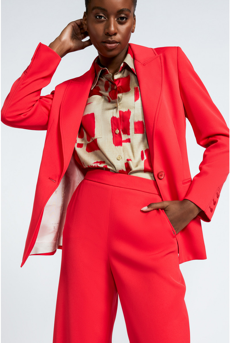 Straight blazer with pockets