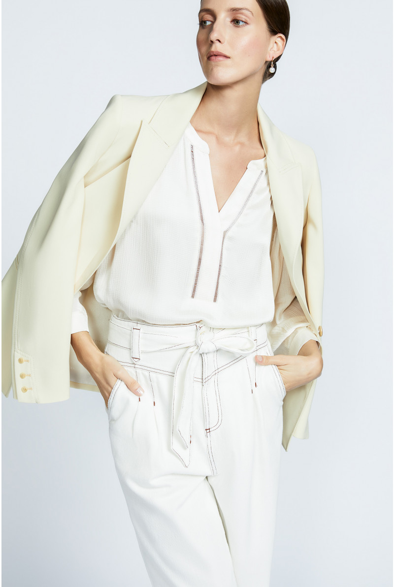 Straight blazer with pockets