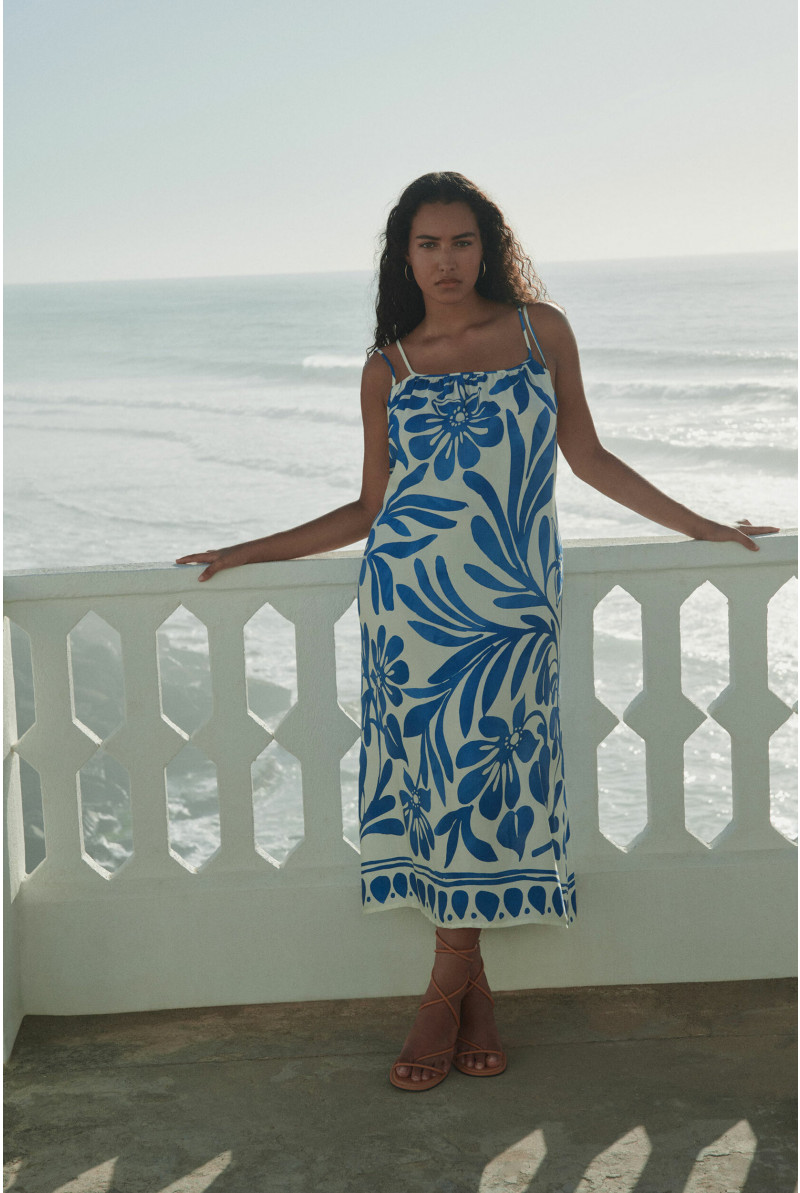 Summery dress with floral print