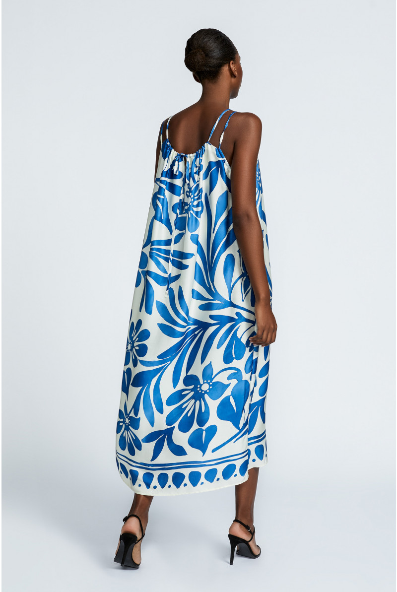Summery dress with floral print