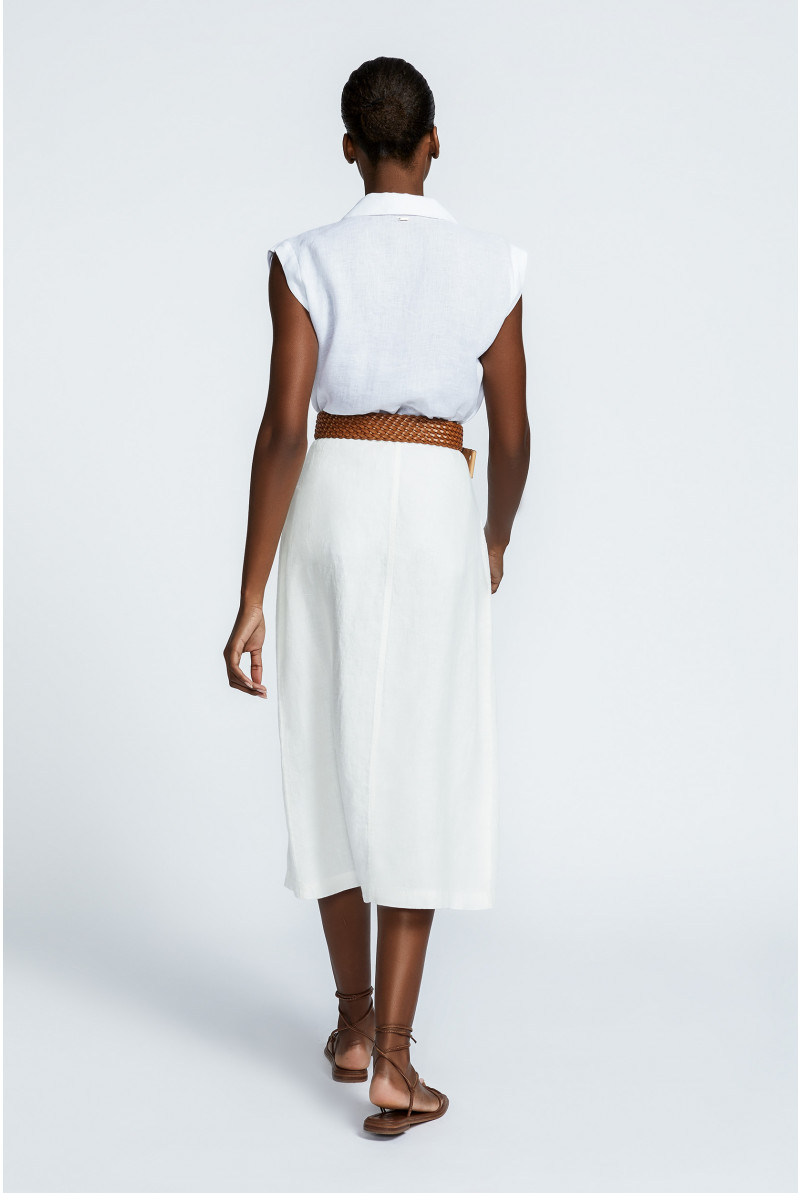 Sleeveless linen shirt