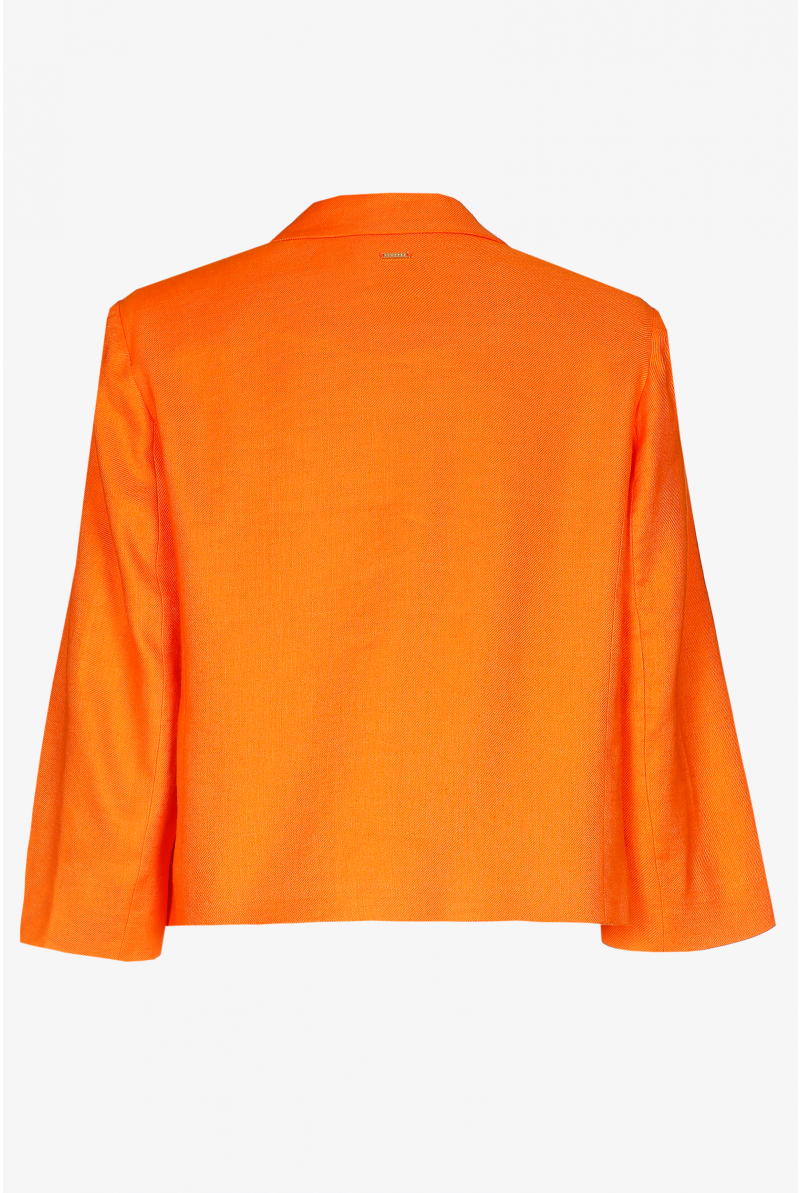 Short blazer with wide sleeves
