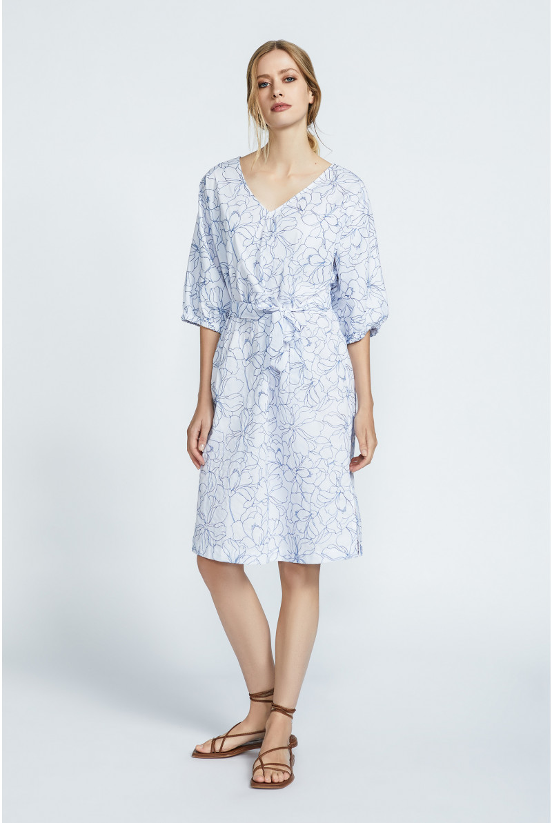 Robe avec broderie
