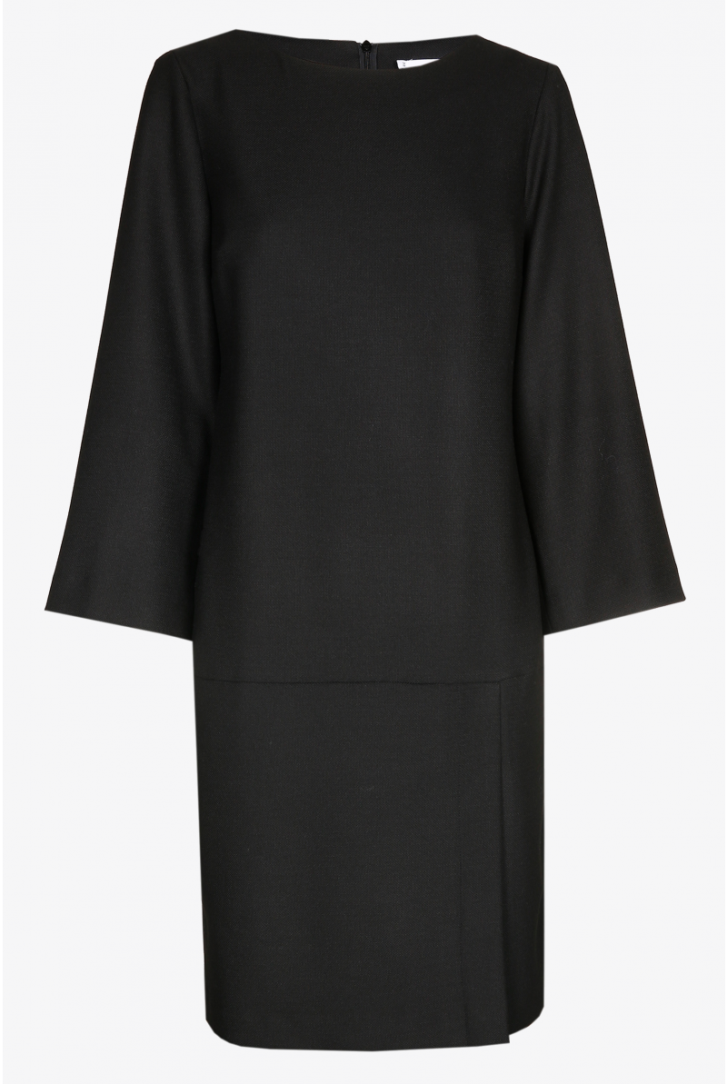 Asymmetrical dress with slit