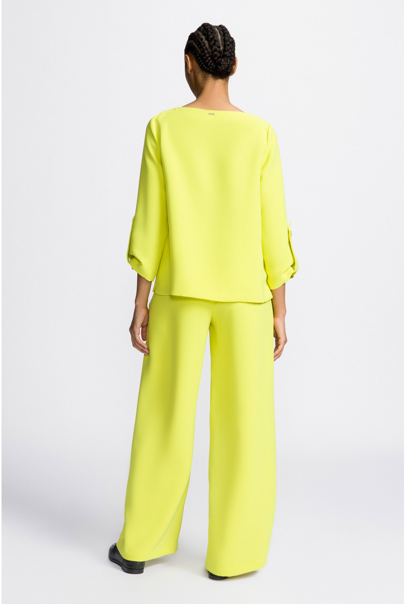 Blouse en sergé à encolure ronde