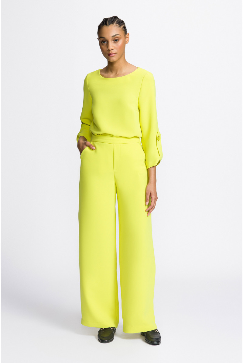 Blouse en sergé à encolure ronde