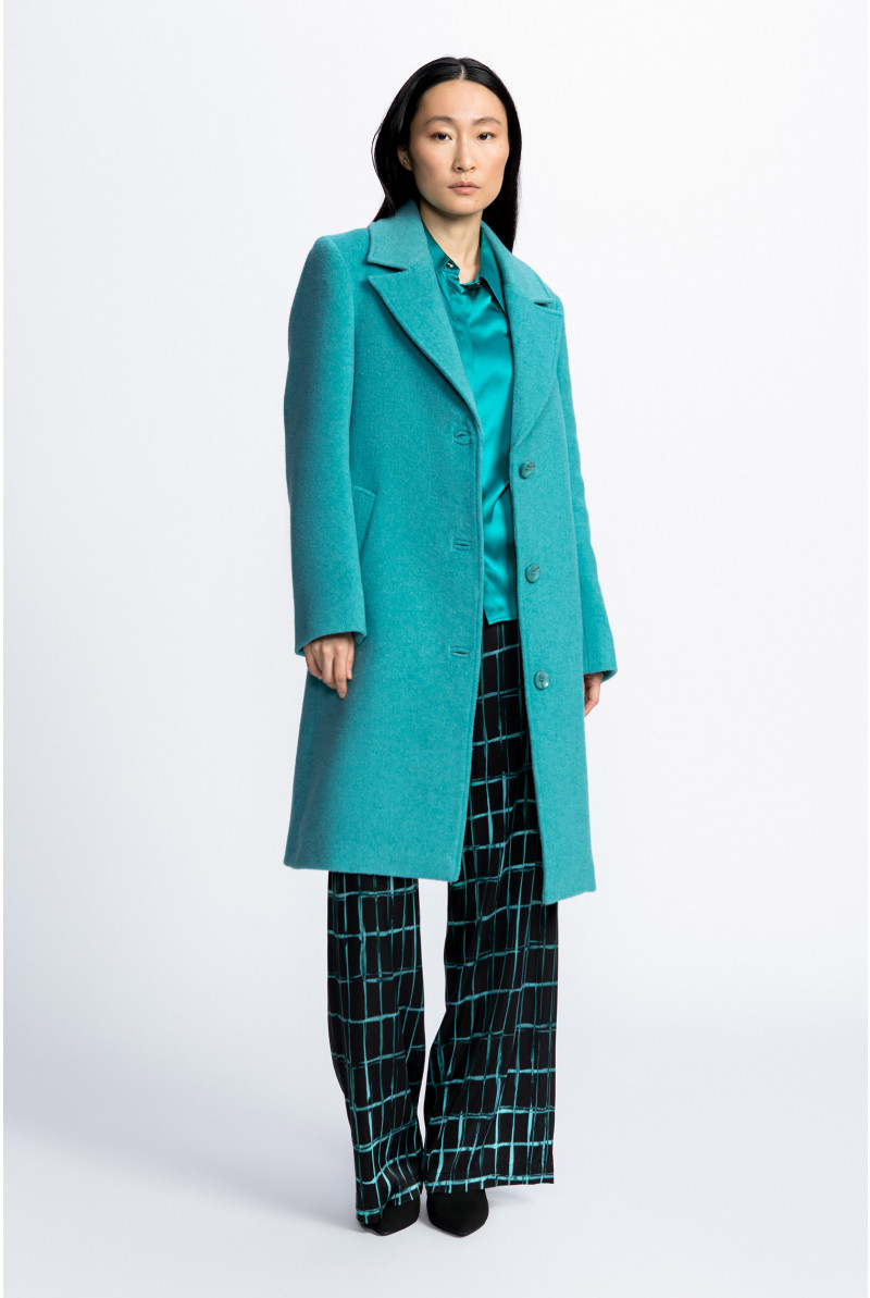 Woollen coat with lapel collar