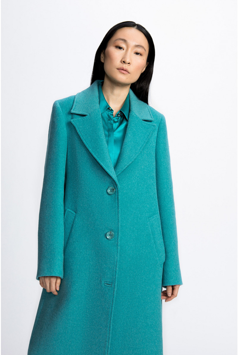 Woollen coat with lapel collar