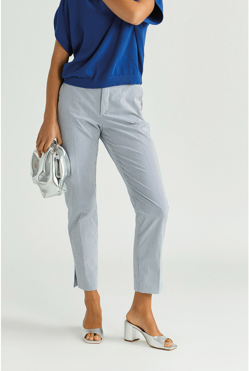 Smalle gestreepte broek