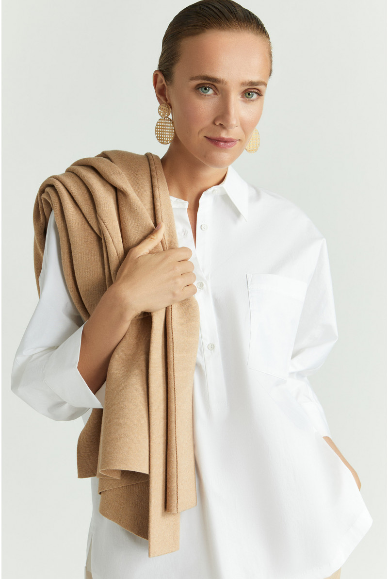 Blouse met knopen op rug
