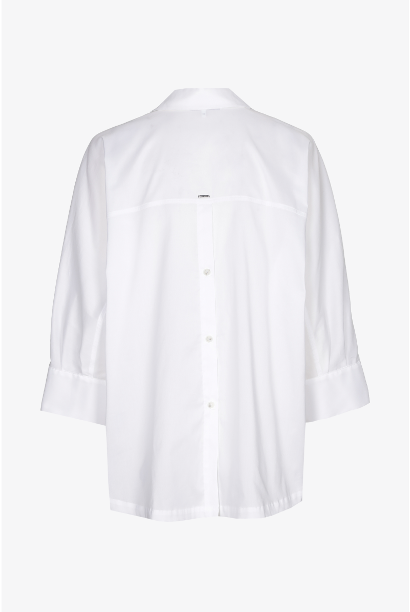 Bluse mit Knöpfen auf der Rückseite