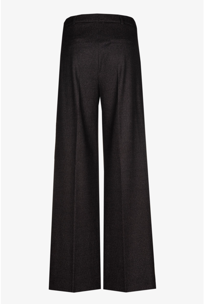 Trousers with chevron print
