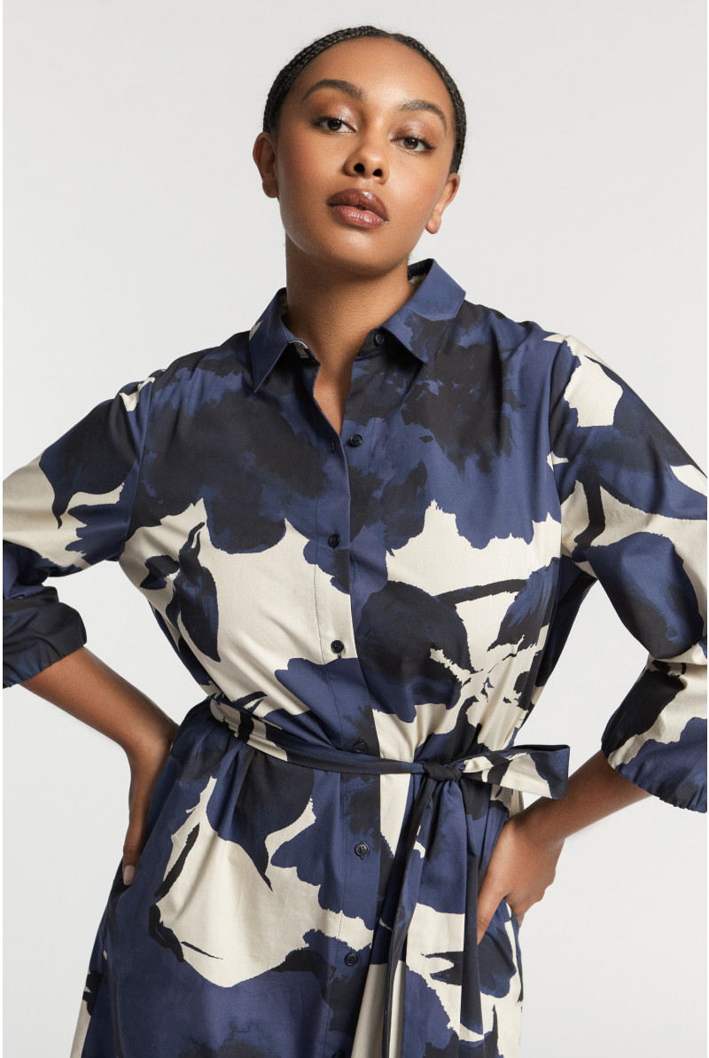 Robe droite avec ceinture on sale
