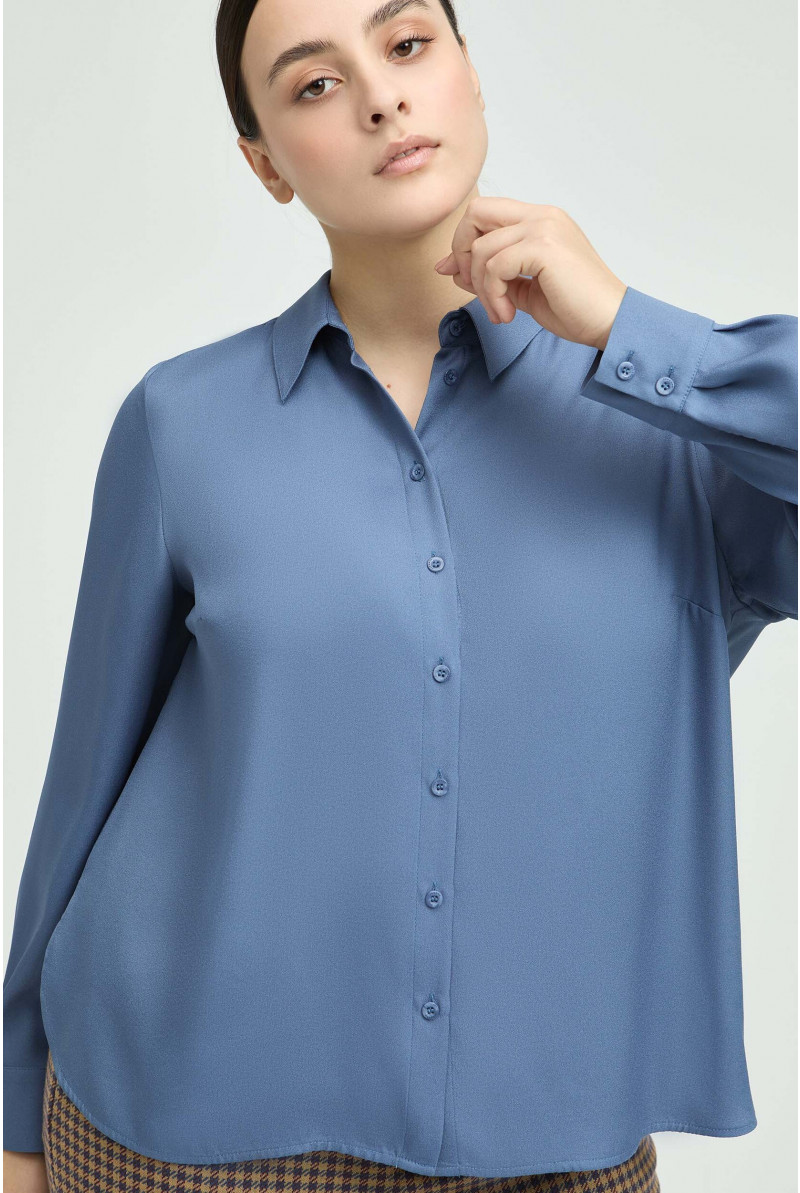 Hemdblouse met knopen