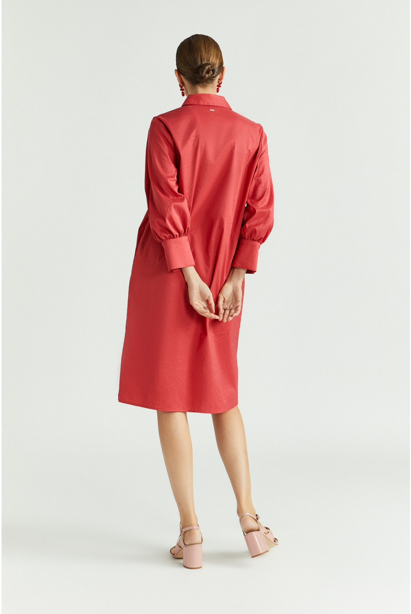 Robe-chemise en tissu froissé