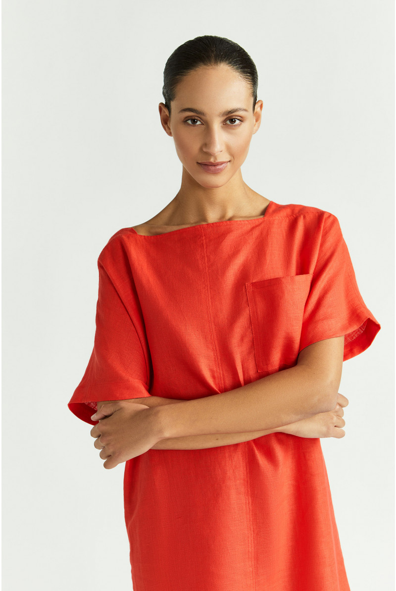 Linen dress with chest pocket