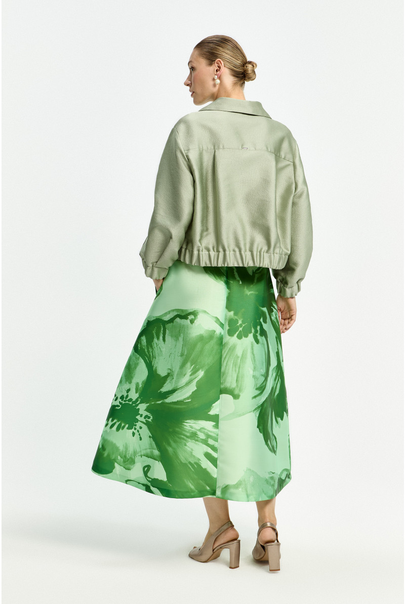 Veste moderne et brillante