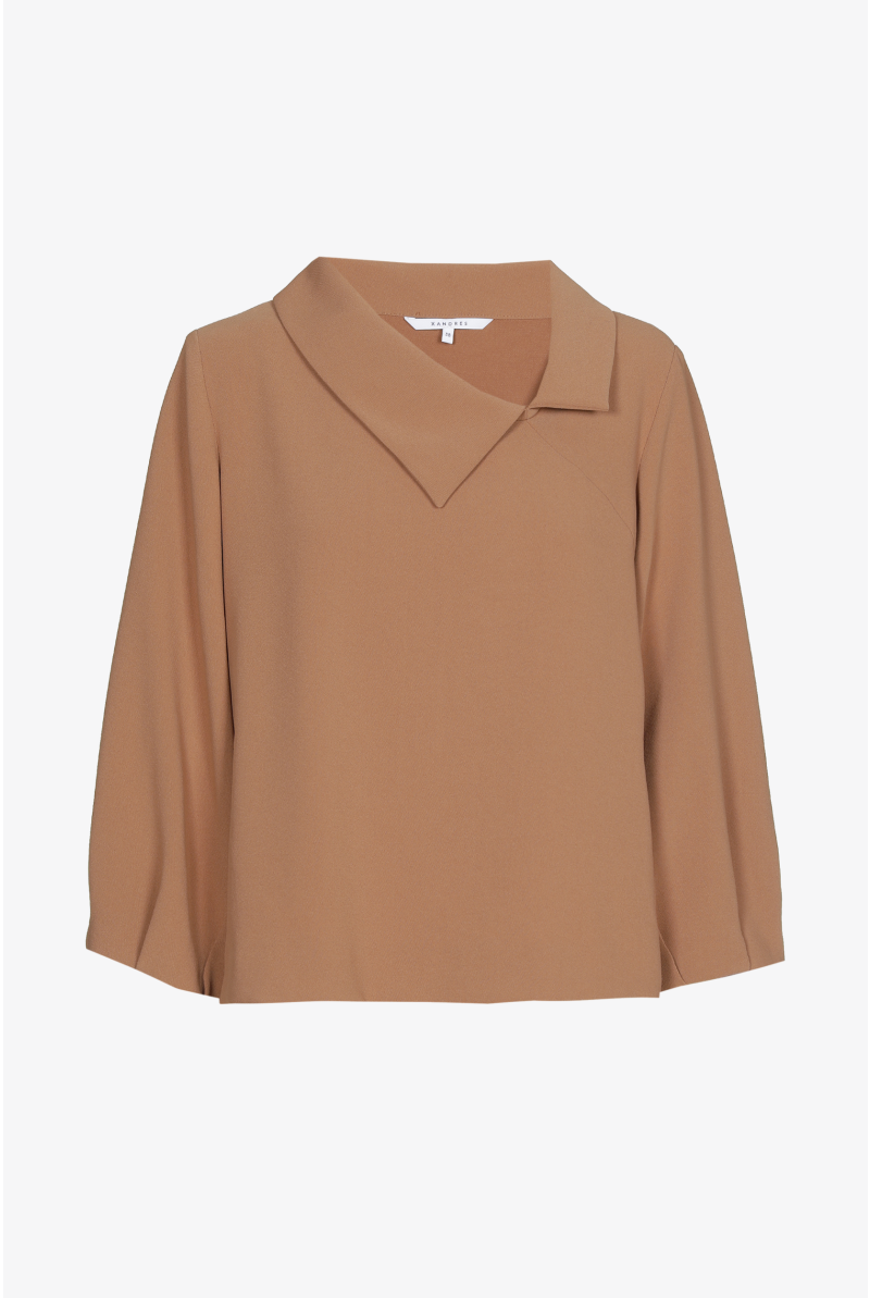 Blouse met asymmetrische kraag