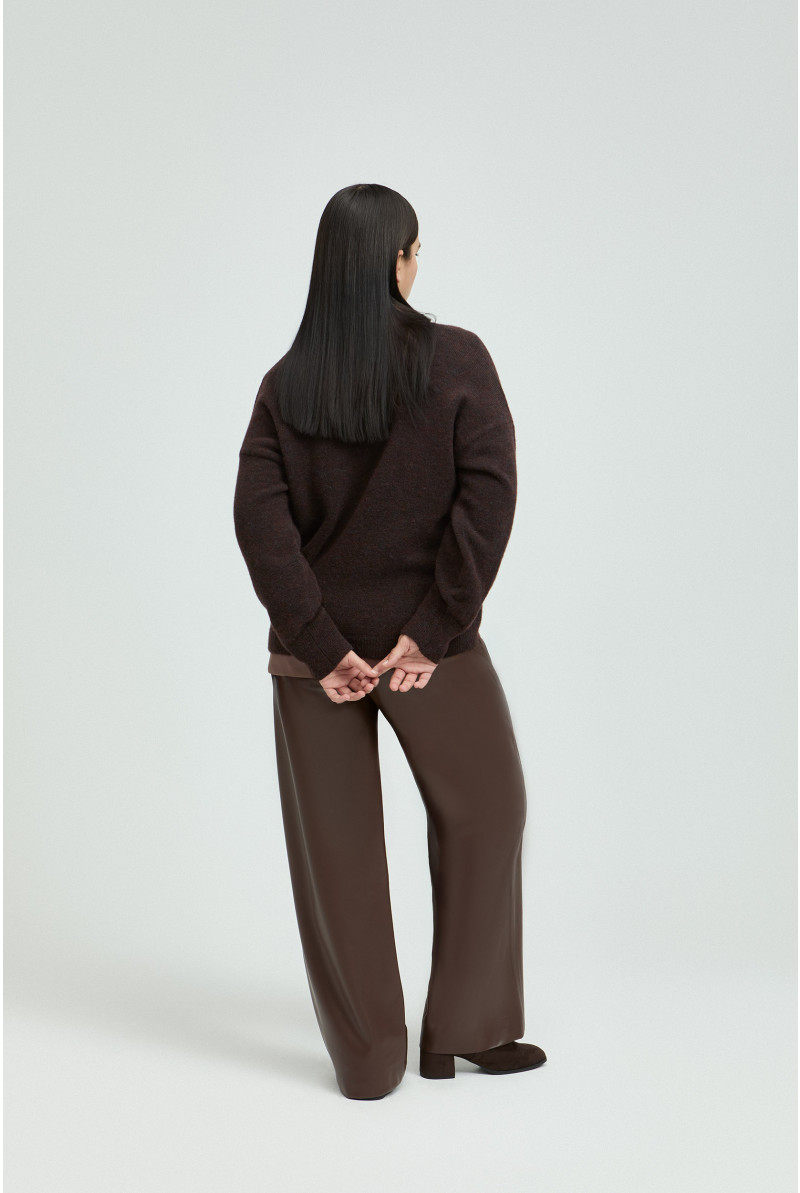 Soepele broek uit faux leather