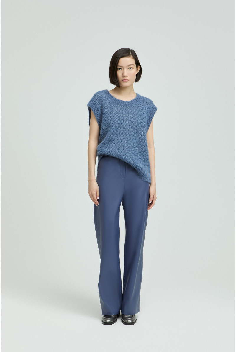 Soepele broek uit faux leather