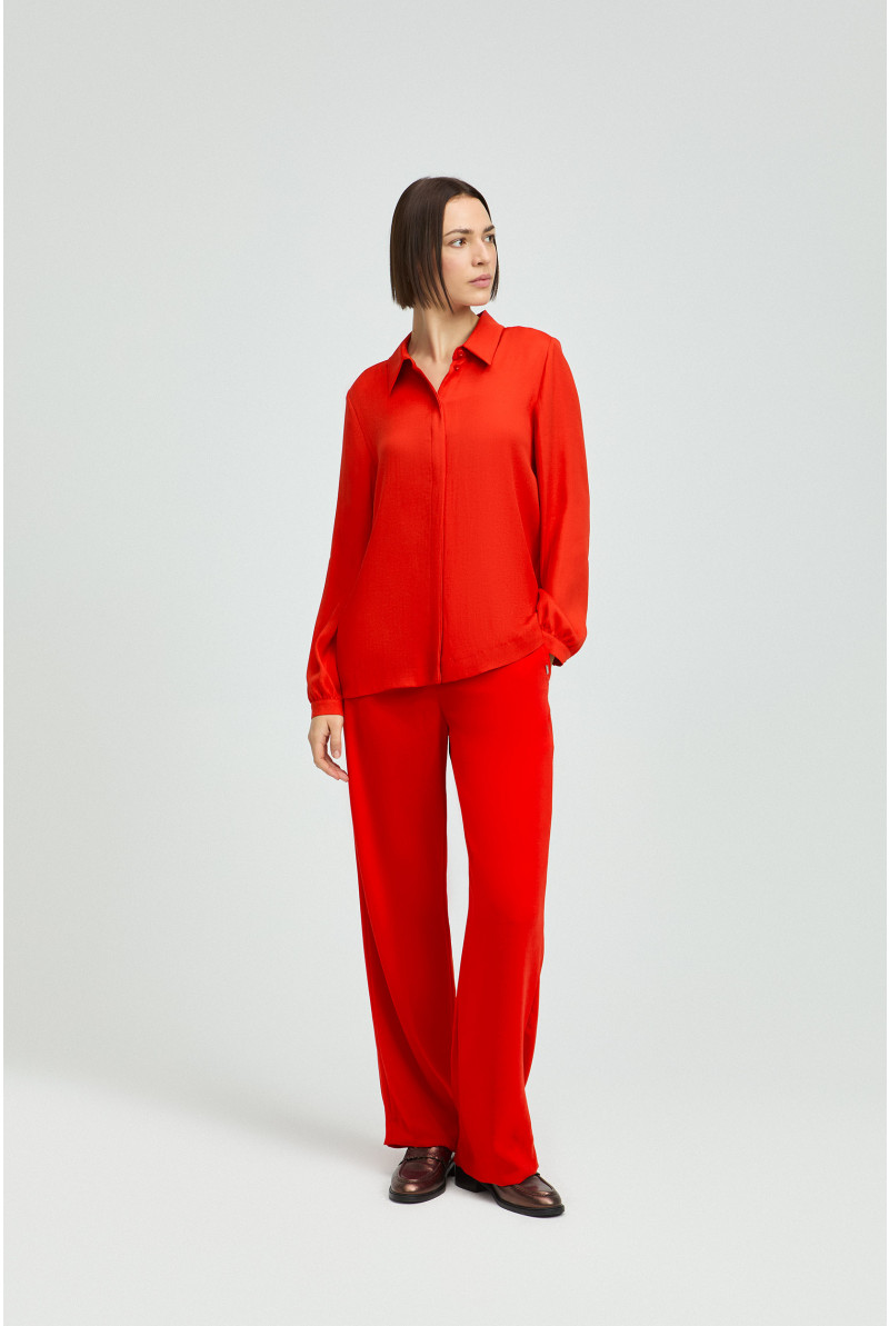Elegante blouse met hemdkraag