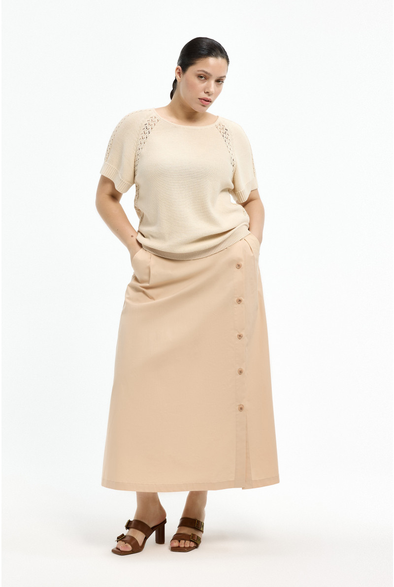 Jupe longue à boutonnière élégante