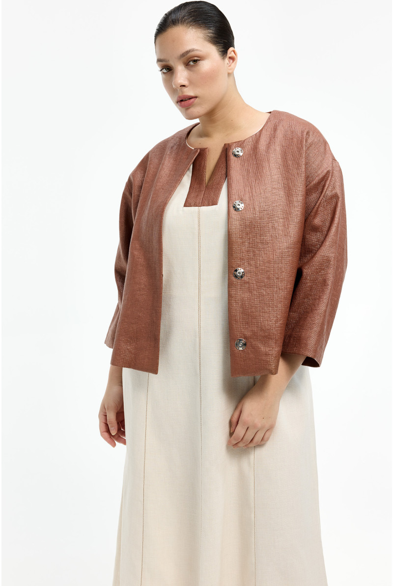 Geklede korte damesjas in raffia