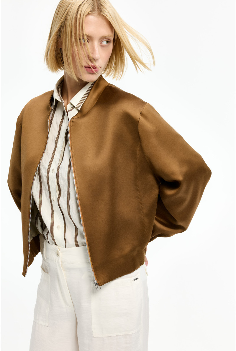 Satin-Bomberjacke